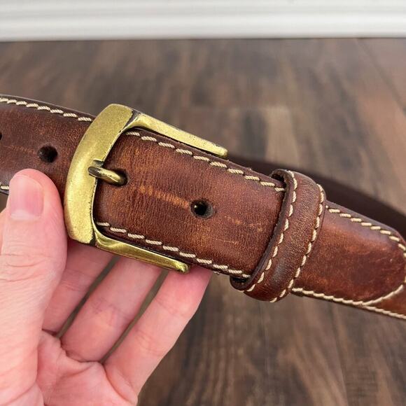 VTG Ralph Lauren Chaps Leather Belt Contrast Stitching Distressed Size 42 Brown - Picture 3 of 16